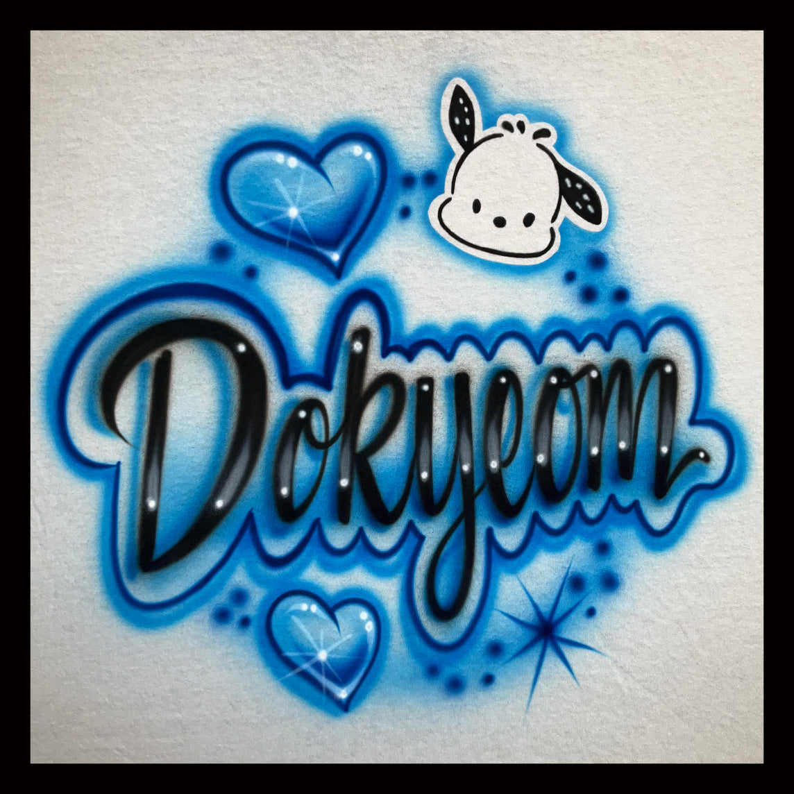 Airbrushed T-shirt - Dokyeom - Hearts and starbursts - Pochacco head